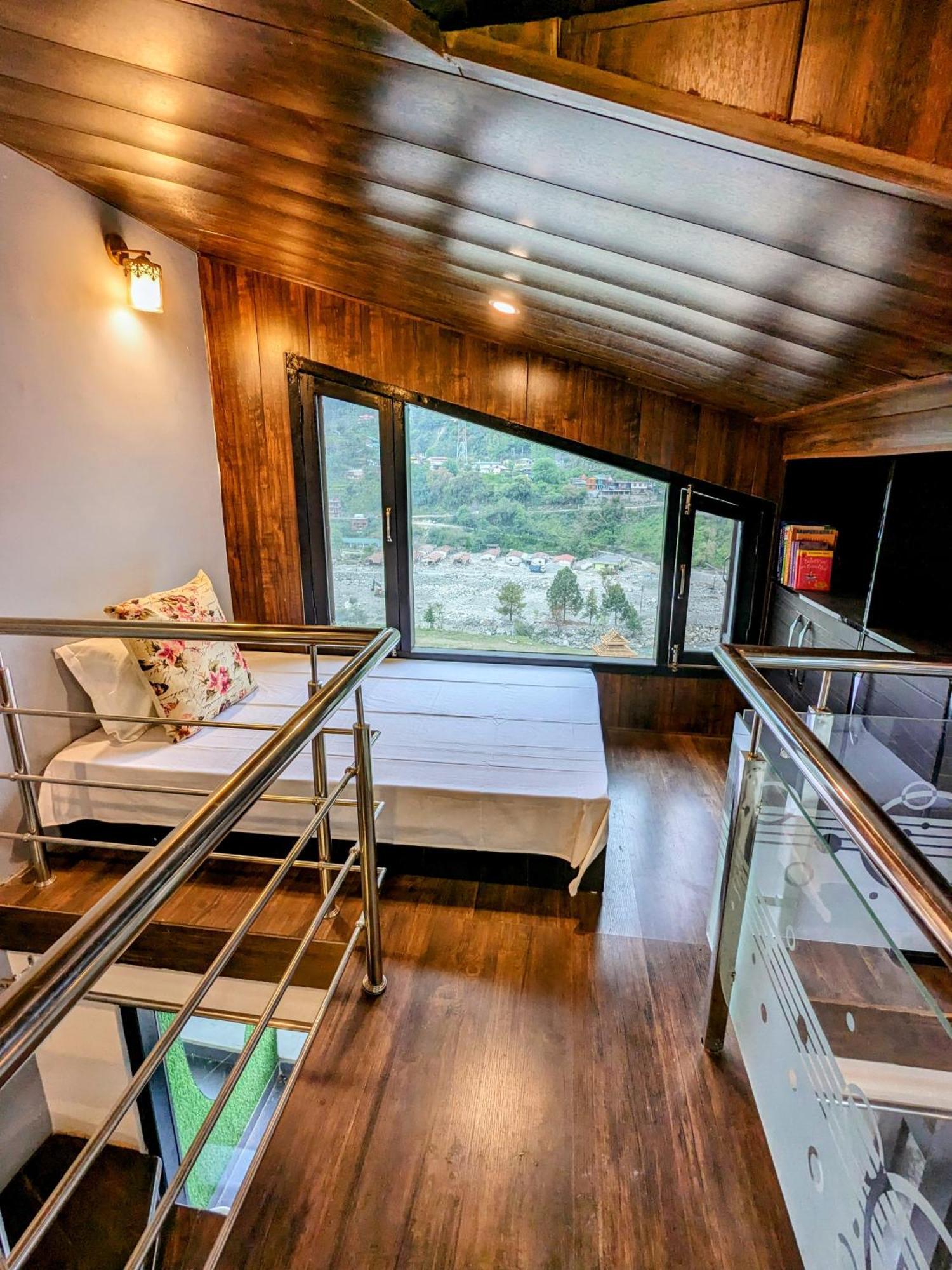Kavi'S Vacation Homes - Sainj Luaran gambar