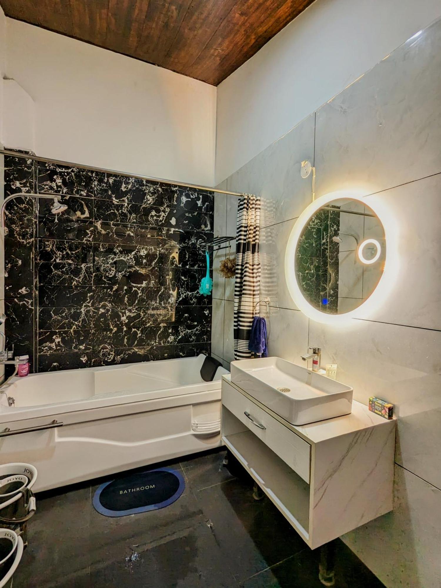 Kavi'S Vacation Homes - Sainj Luaran gambar