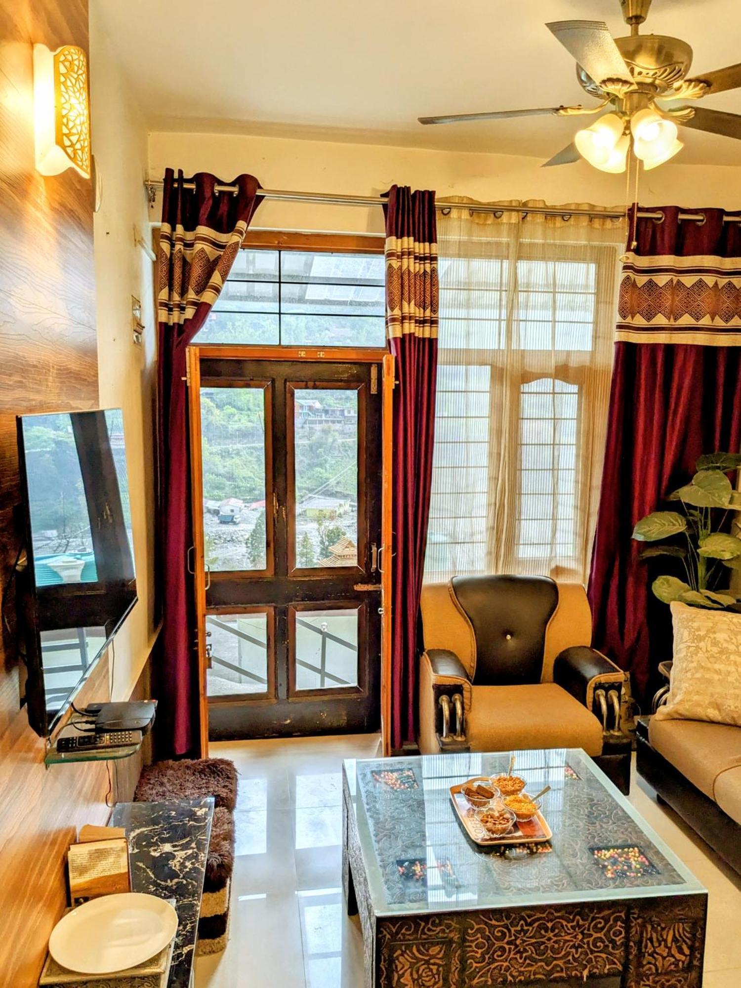 Kavi'S Vacation Homes - Sainj Luaran gambar